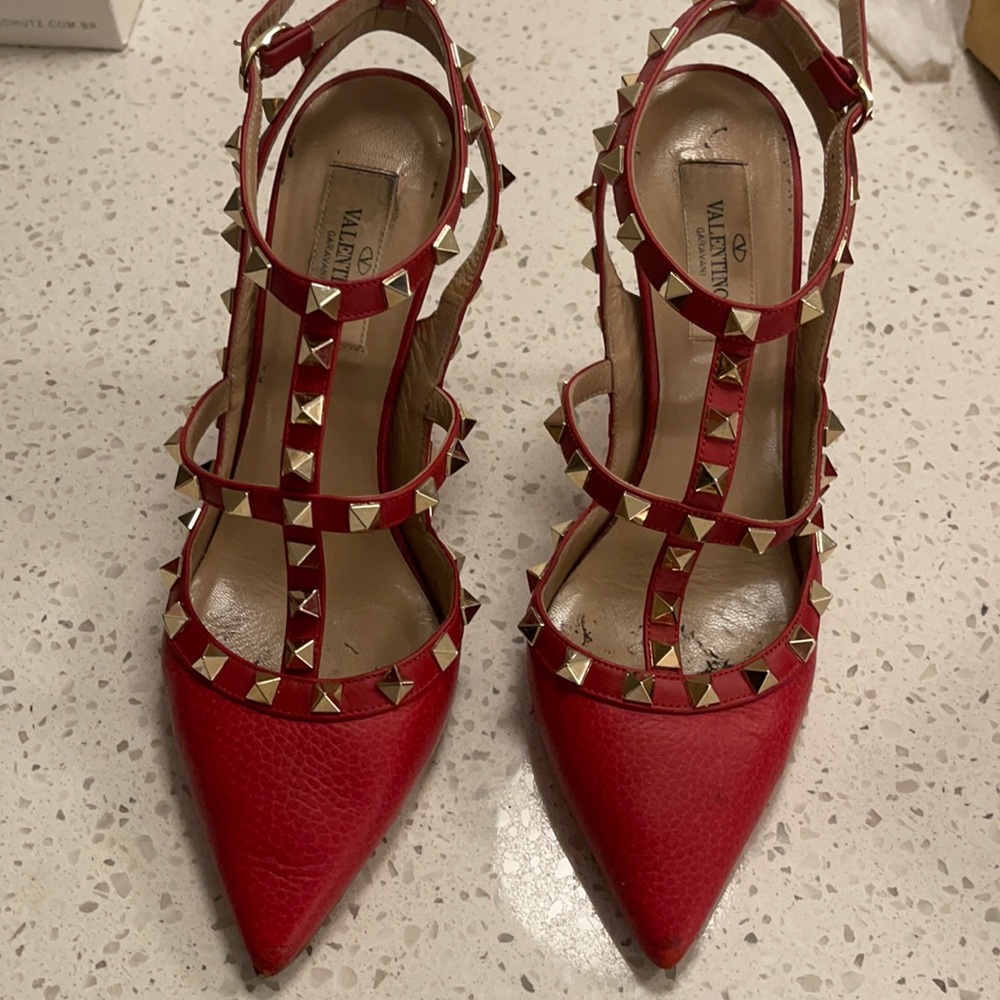 VALENTINO RED ROCKSTUD HEELS